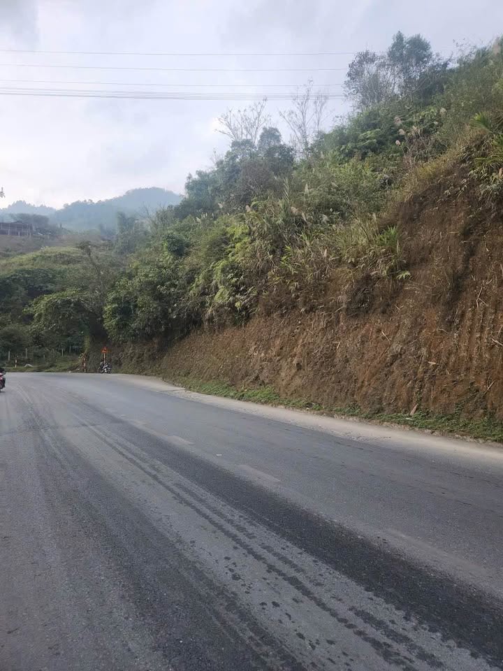 Đất nền mặt đường Quốc lộ 4D, Sa Pa 5000m² giá 5.9 tỷ - Cơ hội đầu tư không thể bỏ lỡ!