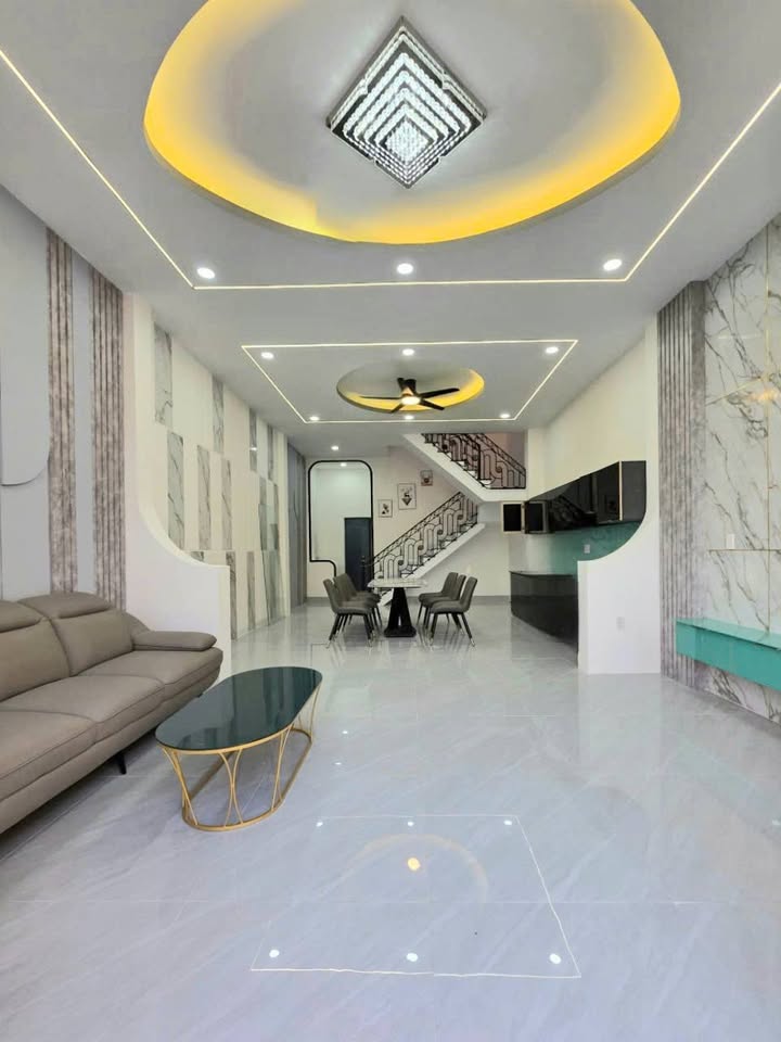 Nhà phố Hòa Thành Tây Ninh 90m² giá 1.5 tỷ - Kinh doanh thuận lợi!