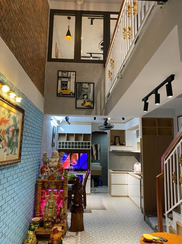 Nhà 3 tầng kiệt 113 Nguyễn Chí Thanh, Đà Nẵng, 34m² giá 3.6 tỷ - Sổ đỏ chính chủ!