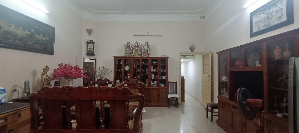 Nhà phố Hàng Bồ, Hoàn Kiếm 150m² giá 11 tỷ - Sổ đỏ chính chủ, thoáng đẹp!