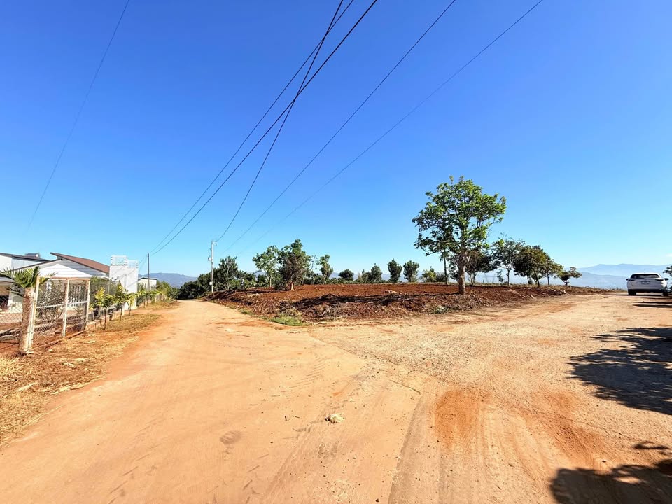 Đất nền Xã Tân Hà 356m² giá 750 triệu - Mặt tiền cực hiếm!