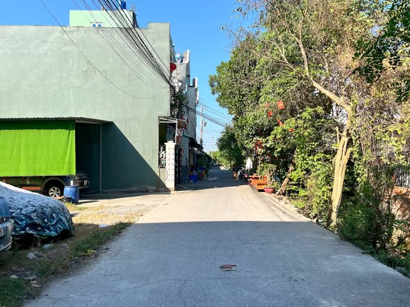 Nhà 2 tầng Đức Hòa, Long An 120m² giá 3.25 tỷ - Sẵn sàng vào ở ngay!