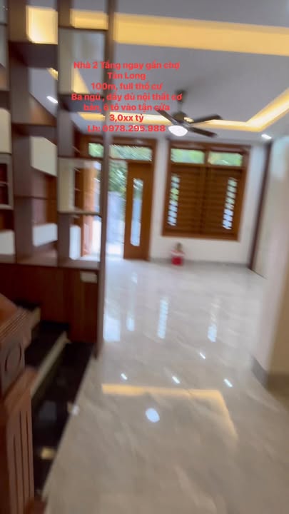 Nhà 2 Tầng tại Phường Tân Long, 150m² giá 3 tỷ - Tiện nghi đầy đủ, chỗ để xe thoáng mát!