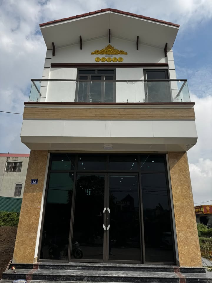 Nhà 2 tầng tại BigC Ninh Bình 100m² giá thỏa thuận - Sẵn sàng ở ngay!