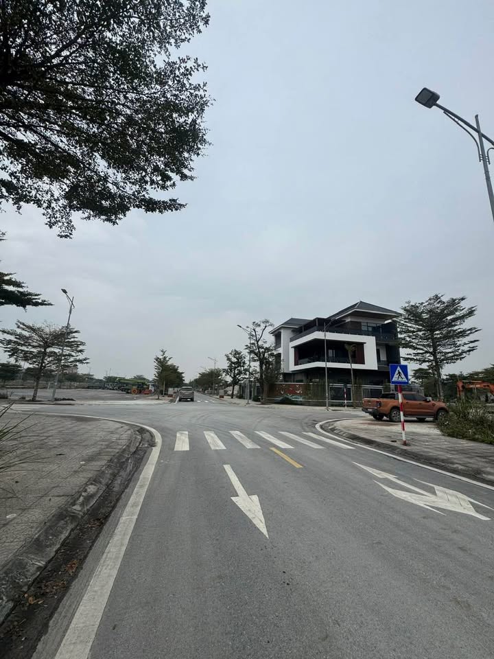 Lô đất Nam Hoa, Huyện Nam Trực, 100m² giá 40-50 tỷ - Đầu tư sinh lời hấp dẫn!