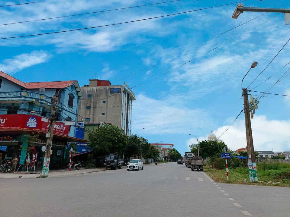 Đất nền tại Ngõ 28 Nguyễn Hữu An, 95m² giá 5 tỷ - Sở hữu ngay vị trí đẹp!