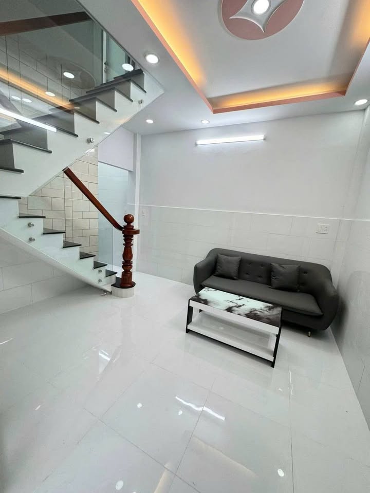 Nhà phố Lưu Hữu Phước, Quận 8, 22m² giá chỉ 2.48 tỷ - Dọn vào ở ngay!