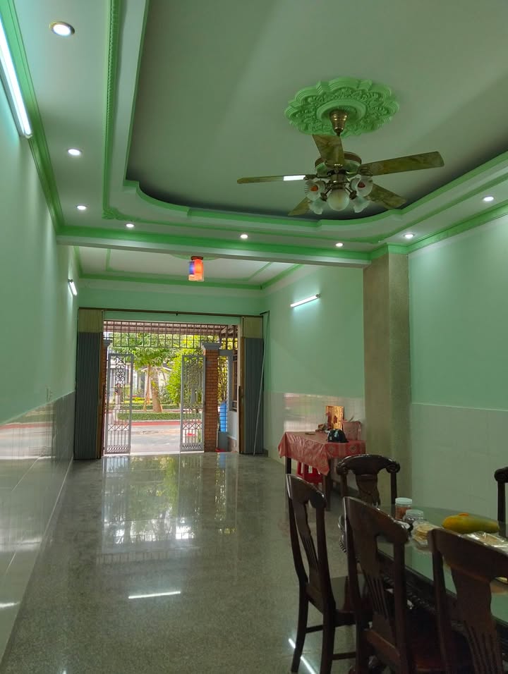 Nhà 1 trệt, 2 lầu tại Mỹ Tho 99m² giá 3.6 tỷ - Chính chủ bán gấp!