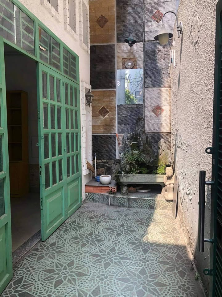 Nhà phố Lê Văn Sỹ, Quận 3, 67m² giá 12,5 tỷ - Khu an ninh, hẻm xe hơi