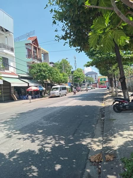 Nhà mặt tiền Tôn Đản, Điện Bàn 108m² giá 6.5 tỷ - Đầu tư sinh lời ngay!