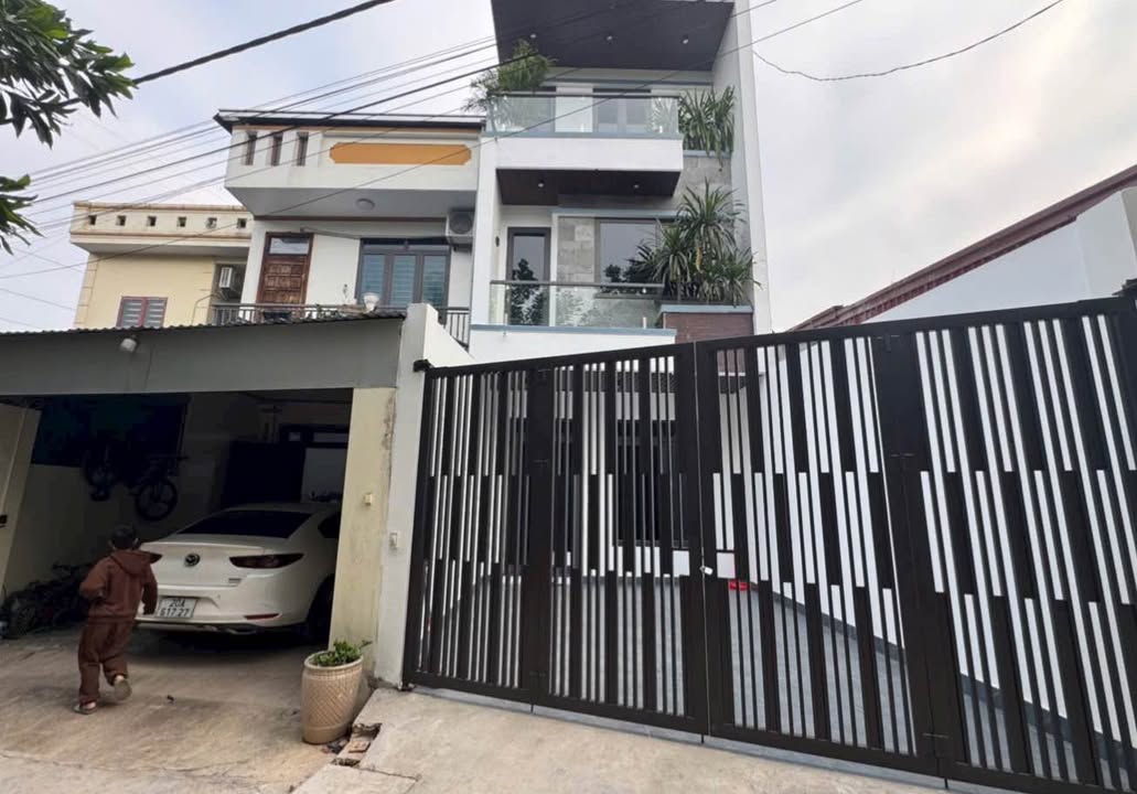 Nhà đẹp gần KTX Thanh Phượng, 82m² chỉ 3 tỷ - Sẵn sàng ở ngay!
