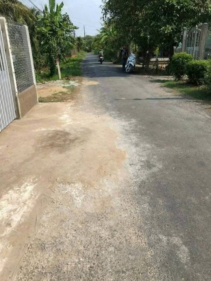 Đất nền mặt tiền đường nhựa Phú Hưng 138m² giá 890 triệu - Cơ hội đầu tư tuyệt vời!