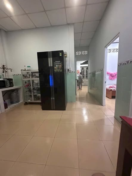 Nhà bán tại Tân Thạnh Đông, 131m² giá chỉ 2.9 tỷ - Sẵn sàng vào ở!