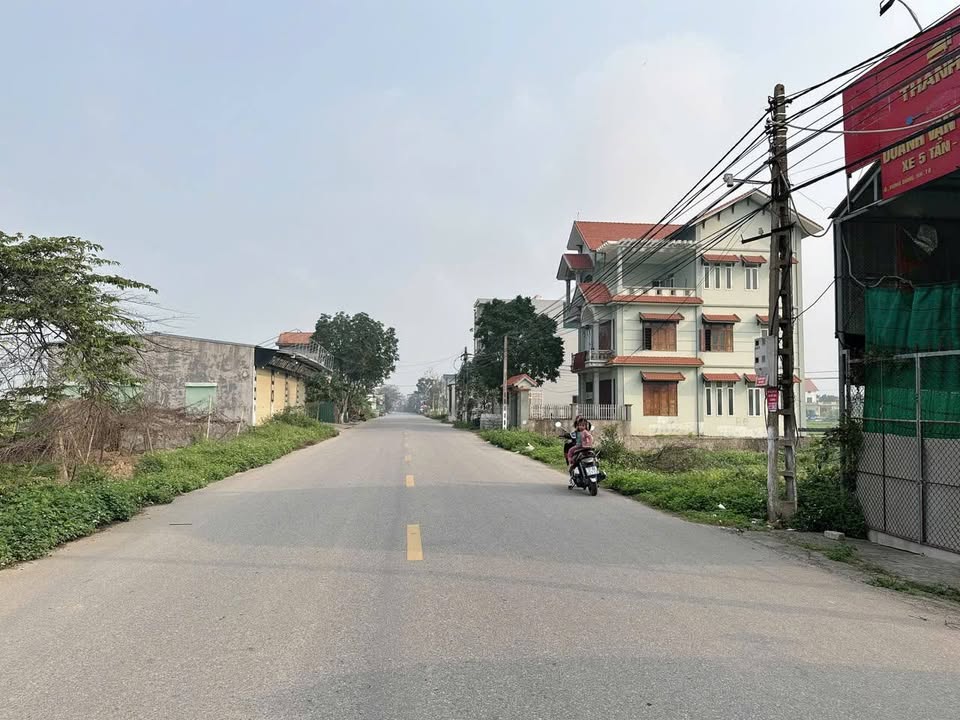 Đất nền Hòa Bình, Hưng Hà, 85m² giá 1.6 tỷ - Khu dân cư phát triển sầm uất!