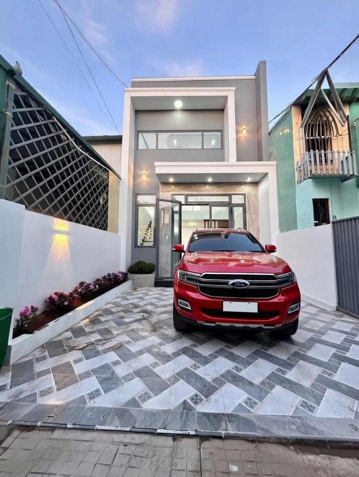 Nhà đẹp hẻm 90 Mạc Đĩnh Chi, Bảo Lộc 106m² giá 3.1 tỷ - Thiết kế hiện đại, sẵn sàng ở ngay!