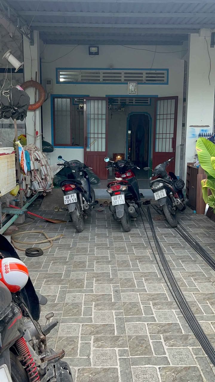 Nhà phố 2 phòng ngủ tại Khu phố 10, Phú Quốc 110m² giá 2,7 tỷ - Vị trí gần sân bay