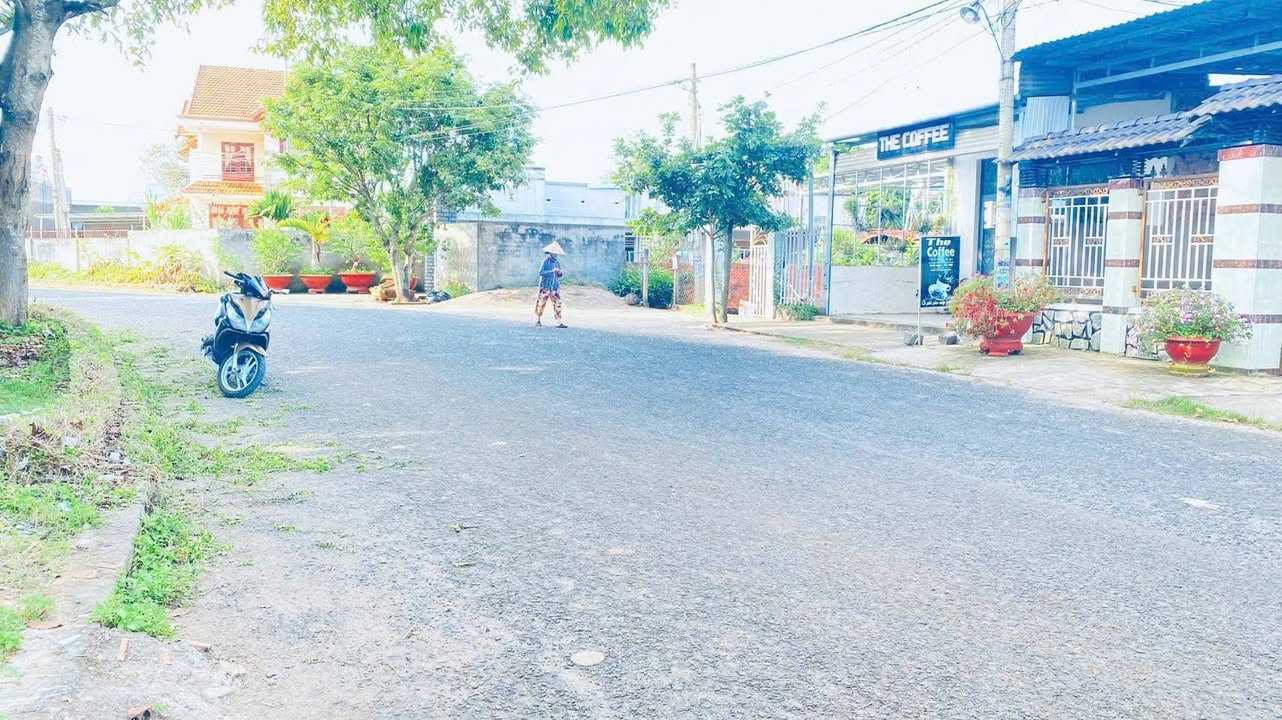 Nhà mặt tiền Lê Thị Pha, Đức Trọng, 369m² giá 4.5 tỷ - Cơ hội không thể bỏ lỡ!