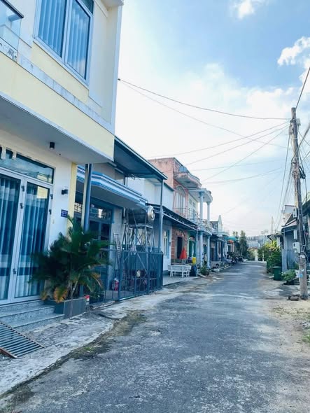 Nhà bán tại thị trấn Tân Phú, Đồng Nai 168m² giá 1.5 tỷ - Vị trí đầy đủ tiện ích!