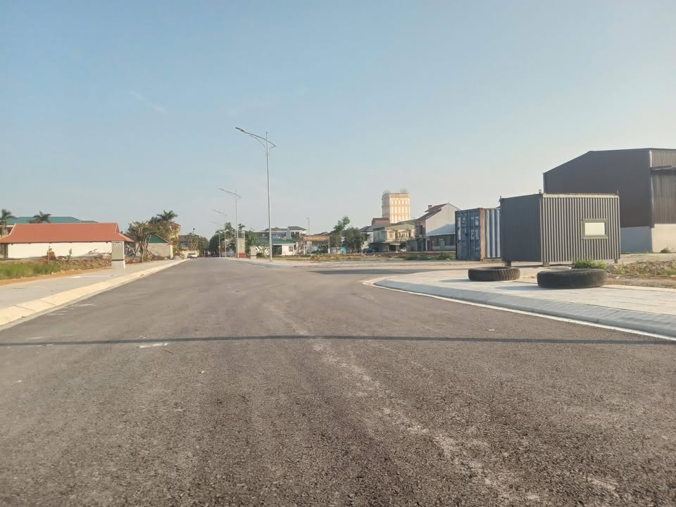 Đất nền Thạch Trung 152m² giá 4 tỷ - Đường 15m thông thoáng!