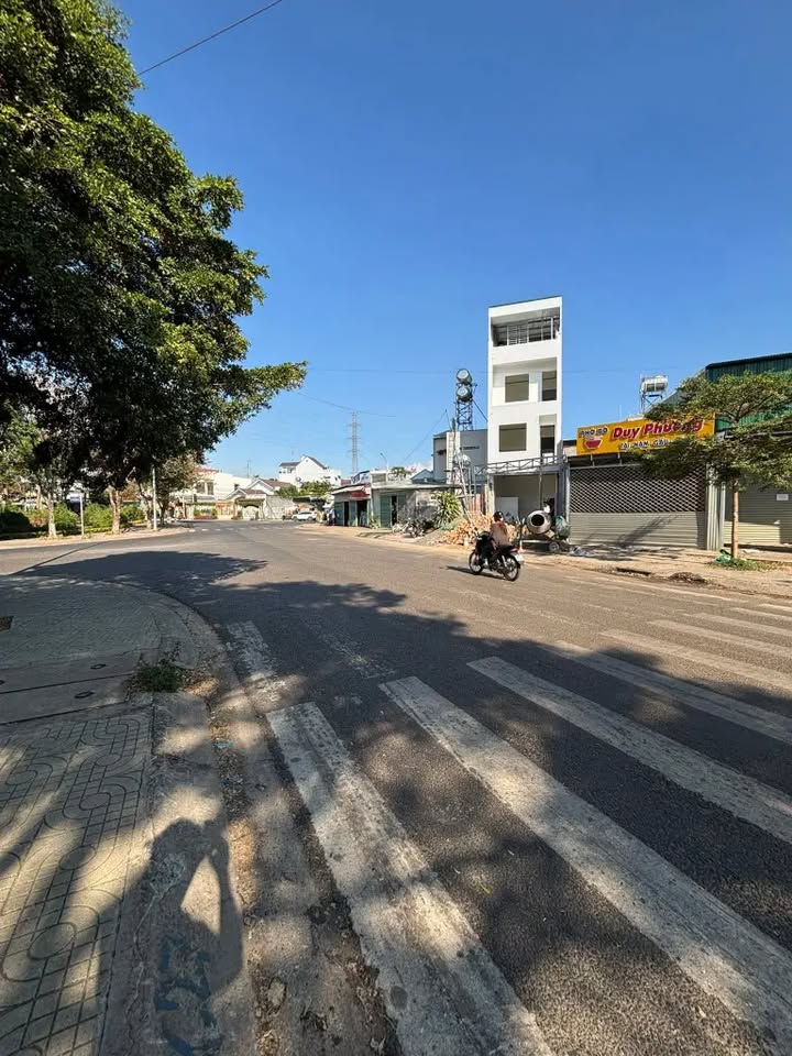 Nhà đất đường Huyền Trân Công Chúa, thị trấn Liên Nghĩa, 120m² - Cơ hội đầu tư lý tưởng!