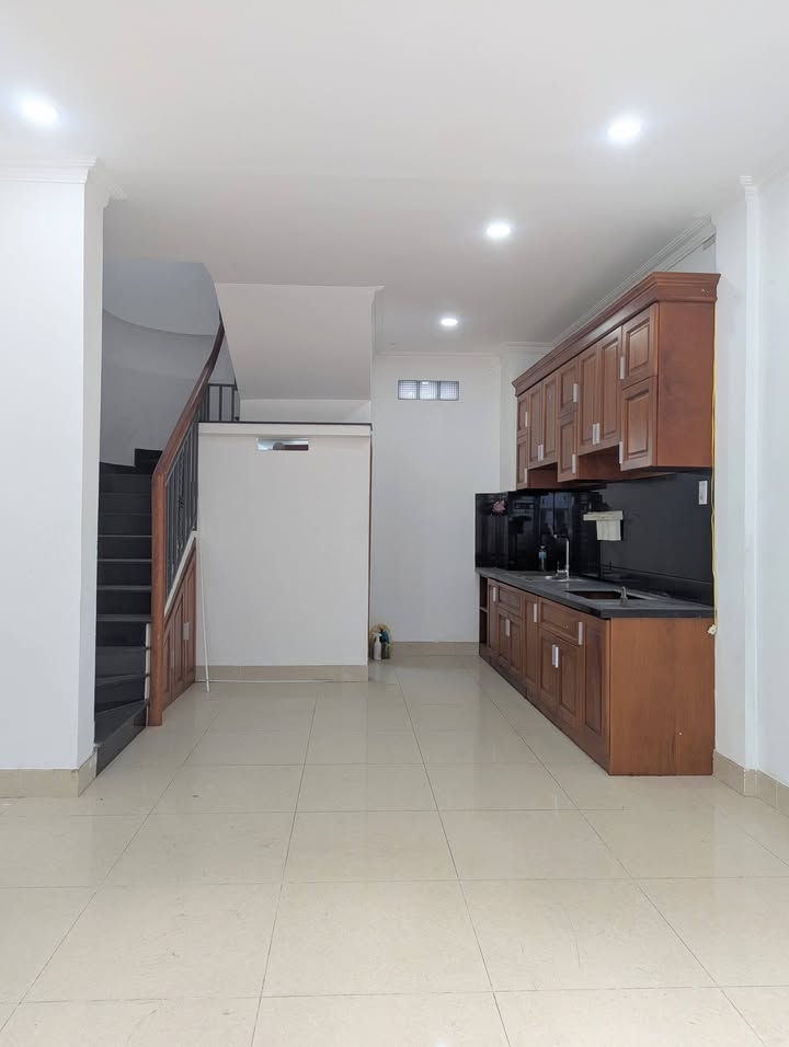 Townhouse Quận 1 30m² giá 6.3 tỷ - Căn góc 3 mặt hẻm thoáng mát