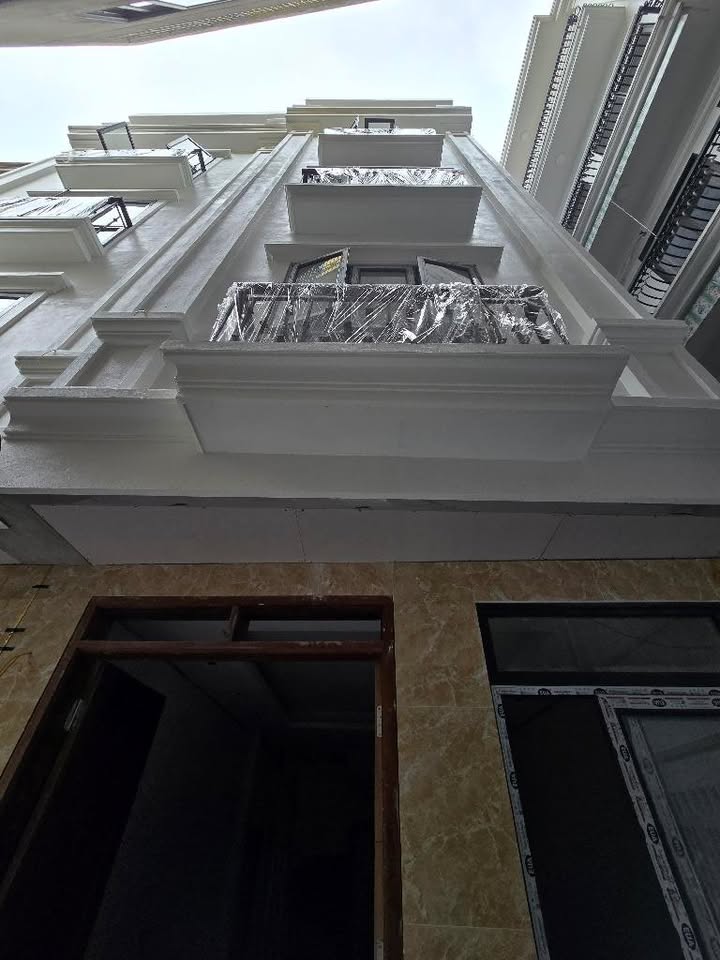 Nhà riêng Phường Đông Ngạc 35m² giá 6 tỷ - Lô góc xây mới, thoáng mát