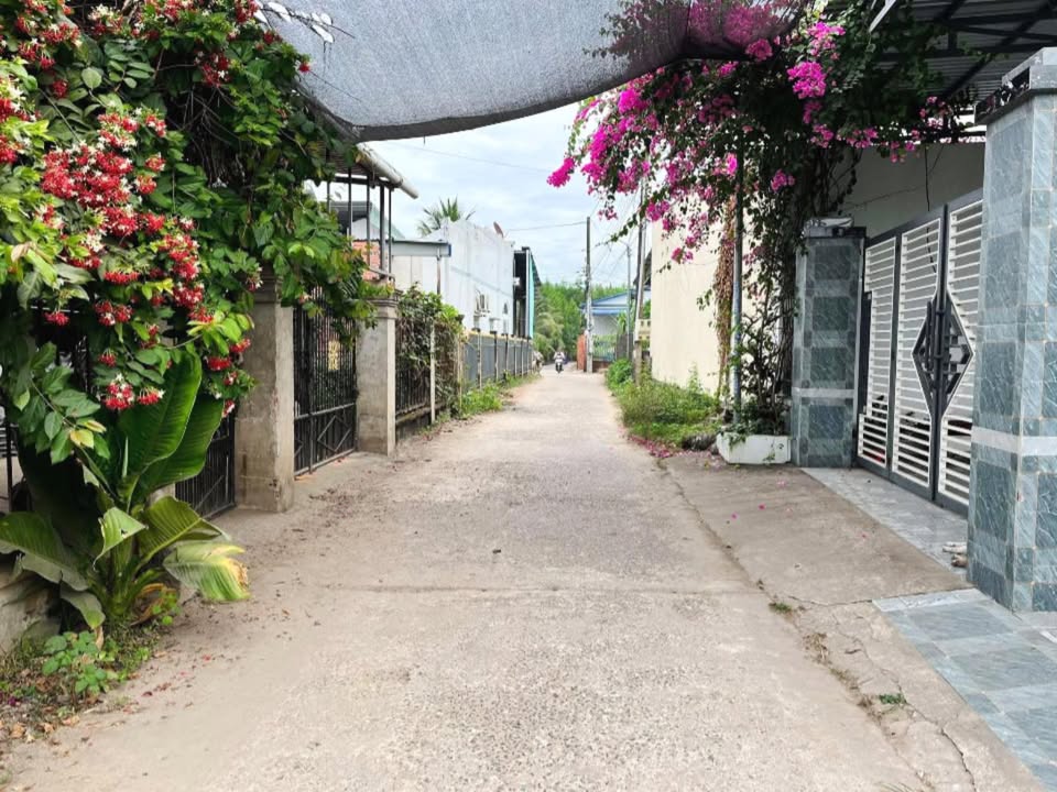 Đất thổ cư 323m² tại Xuân Hưng, giá chỉ 1.4 tỷ - Cơ hội đầu tư hiếm có!