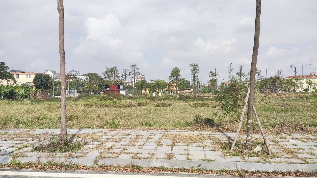 Đất nền Lk4 Phường Đồng Văn 85m² giá chỉ 200 triệu - Cần bán gấp!