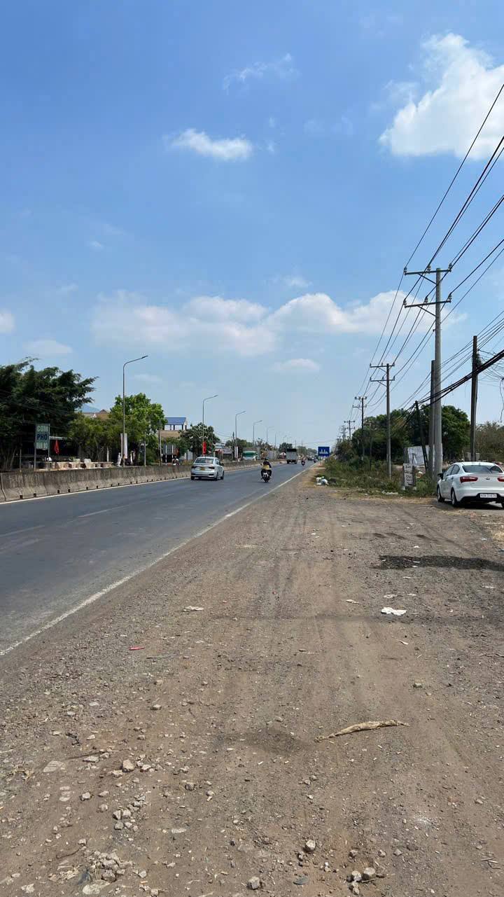 Đất nền mặt tiền Quốc Lộ 1A, xã Xuân Phú, 5800m² - Cơ hội đầu tư sinh lời!