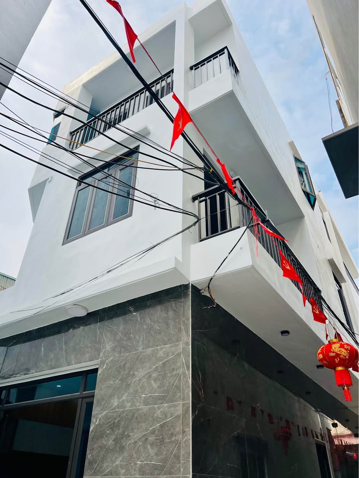 Nhà góc 3 tầng Điện Biên Phủ 48.30m² giá 2.x tỷ - Thiết kế hiện đại, chính chủ bán!