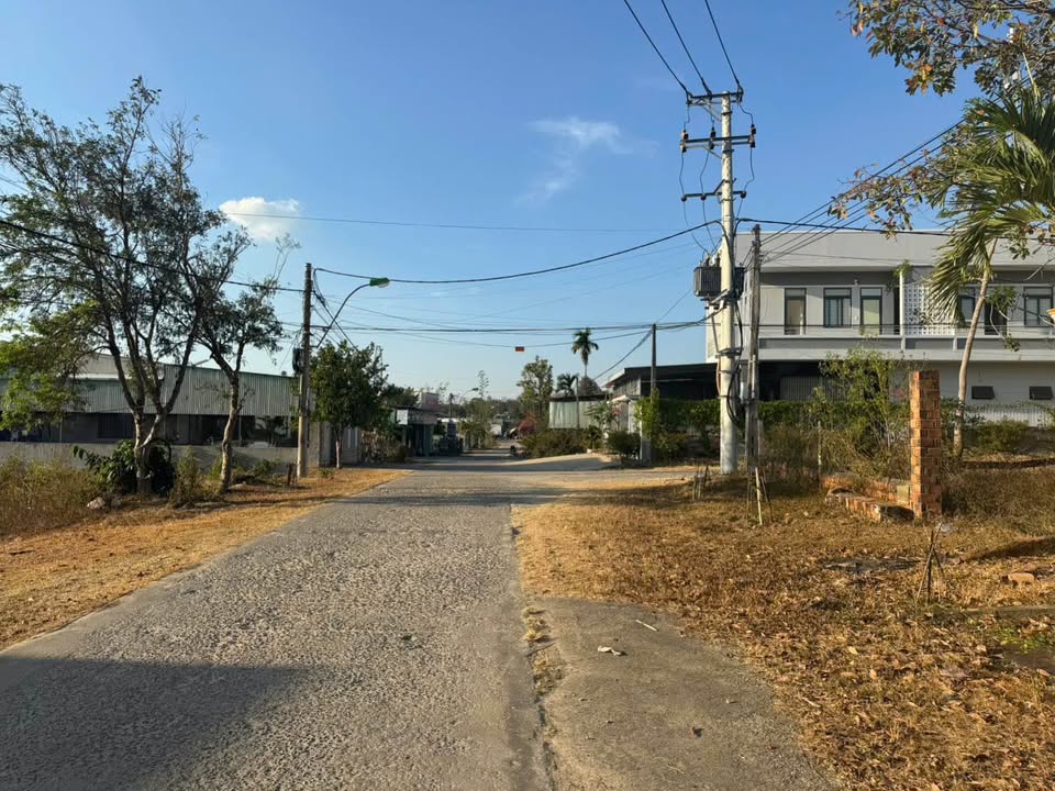 Đất thổ cư thôn Kon Tu 2, xã Đắk Blà, 225m² chỉ 600 triệu - Cơ hội vàng cho nhà đầu tư!