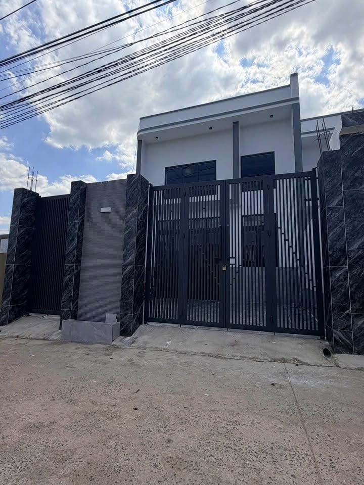 Nhà đẹp Long Thành, Đồng Nai 99m² chỉ 1.9 tỷ - An ninh tốt, chính chủ!