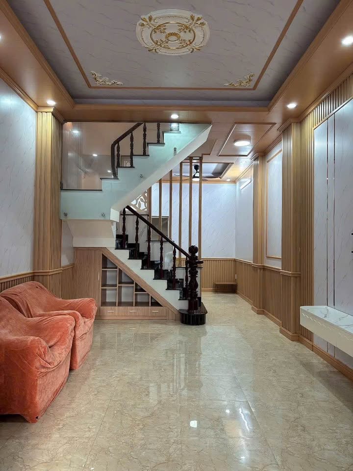 Nhà phố Thạnh Xuân, Quận 12, 56m² giá 4.7 tỷ - Sổ hồng riêng, thương lượng ngay!