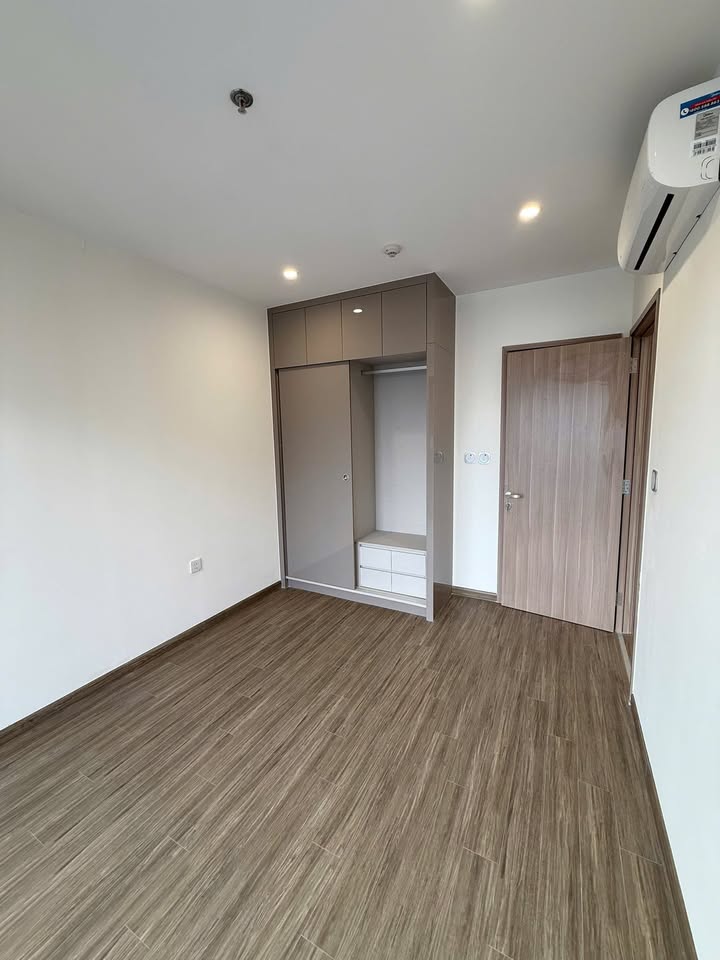 Căn hộ Vinhome Smart City Tây Mỗ 63m² giá 5.9 tỷ - Bể bơi đẹp mắt và view nội khu