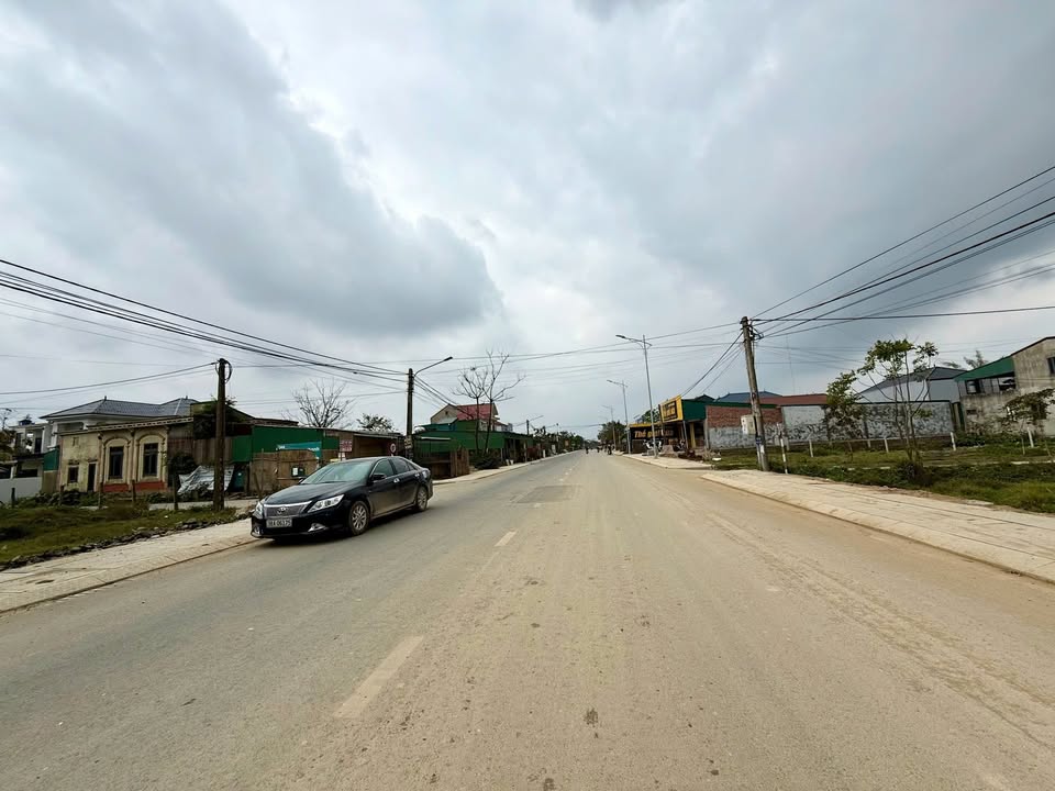 Đất mặt đường Mai Thúc Loan, Thạch Hưng, 160m² giá 5.2 tỷ - Kinh doanh tuyệt vời!