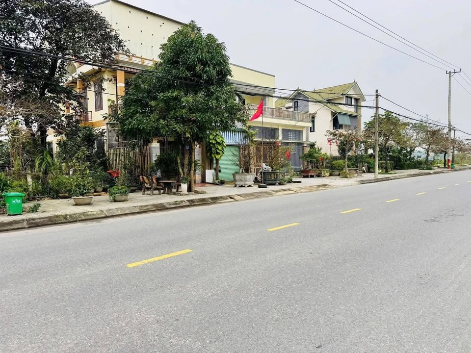 Mặt tiền đường Thanh Niên, Đông Hà 160m² giá 1.5 tỷ - Vị trí đẹp cho kinh doanh