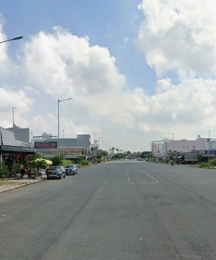 Nhà mặt tiền đường Nguyễn Thái Học, Long Xuyên, 150m² giá chỉ 5 tỷ - Cơ hội đầu tư tuyệt vời!