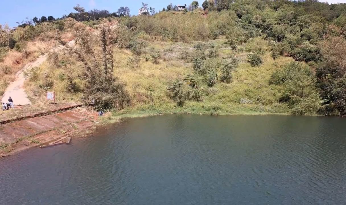 Đất thổ cư 720m² Khối 8 Kiến Đức giá 1.35 tỷ - View hồ tuyệt đẹp!