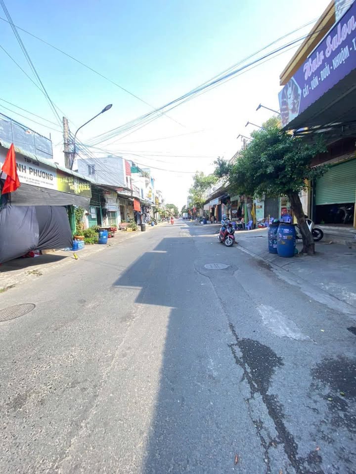 Dãy trọ KDC Sóng Thần Dĩ An 300m² giá 14.3 tỷ - Đầu tư sinh lời ngay!