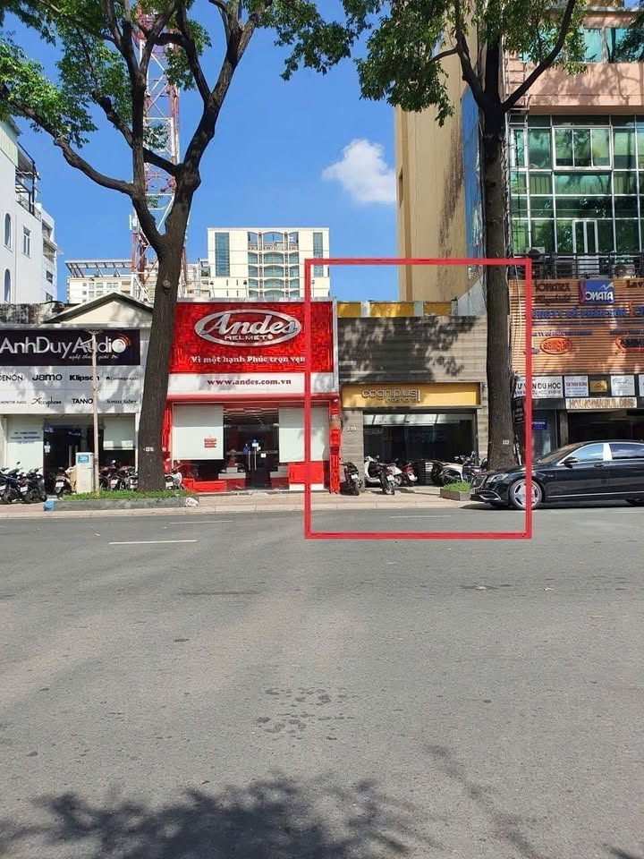 Bán gấp mặt tiền vàng Đường Điện Biên Phủ, Quận 3 - 214m² giá 125 tỷ