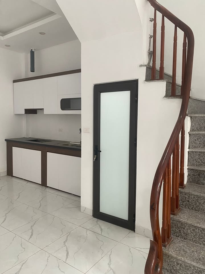 Nhà cho thuê 3 tầng tại Thôn Cầu, Ngọc Hòa - 4 triệu/tháng, không gian rộng rãi!