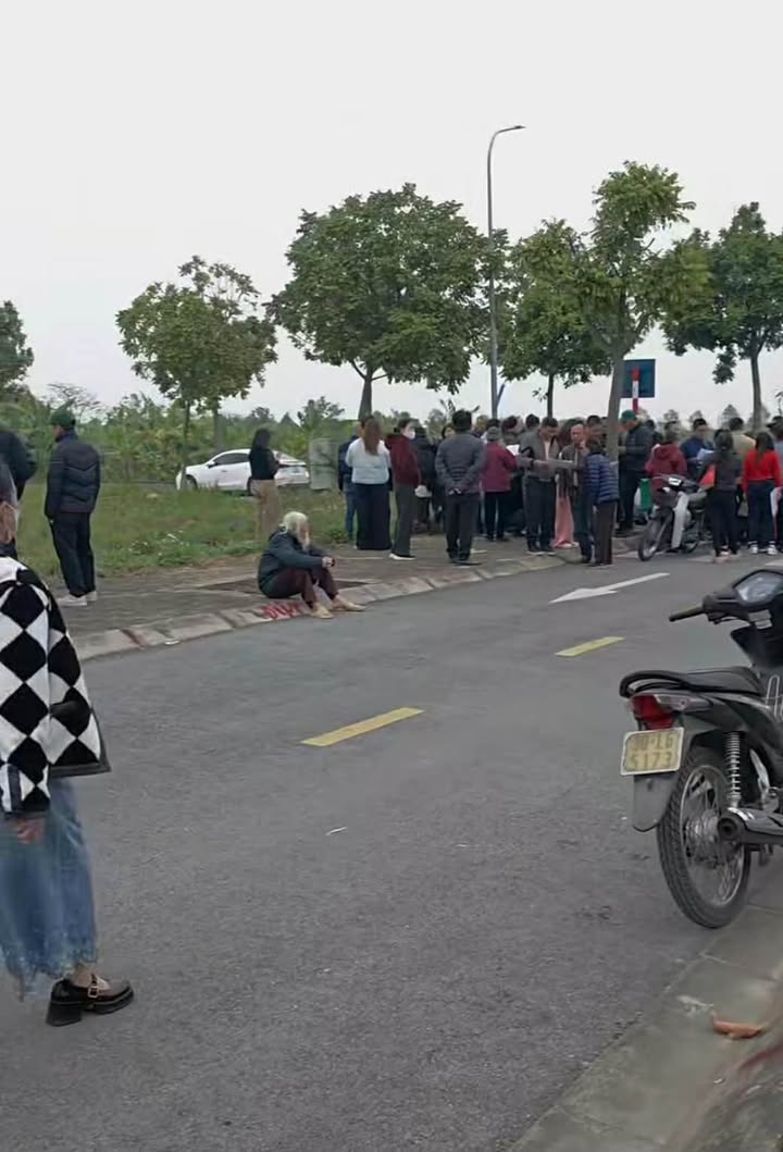 Bán gấp FrontHouse 80m² tại Kim Đức, Gia Lâm - Kinh doanh sầm uất!