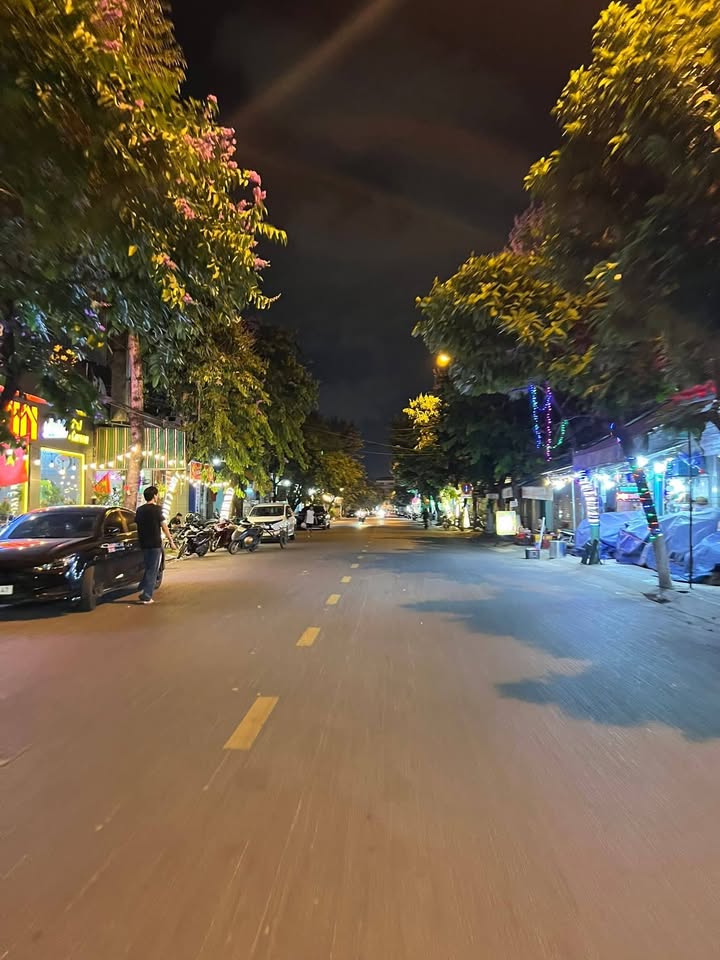 FrontHouse Đường Phạm Như Xương, Liên Chiểu 160m² giá 6.4 tỷ - Kinh doanh sầm uất!