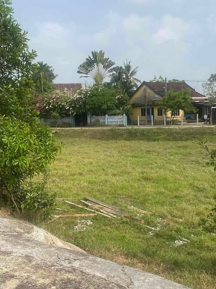 Đất nền xã Duy Tân, huyện Duy Xuyên, 250m² giá 400 triệu - Sổ hồng chính chủ!