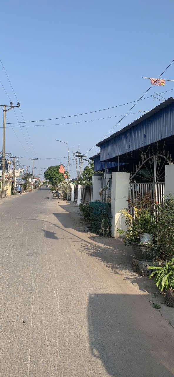 Nhà phố tại Xóm 13, Xã Hồng Thuận, Huyện Giao Thủy 216m² - Thiết kế hiện đại, tiện nghi!