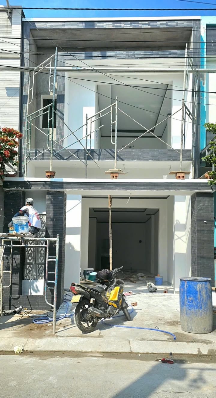 Nhà Phố Hòa Lợi, Bến Cát 105m² giá 2.25 tỷ - Chính chủ bán gấp!