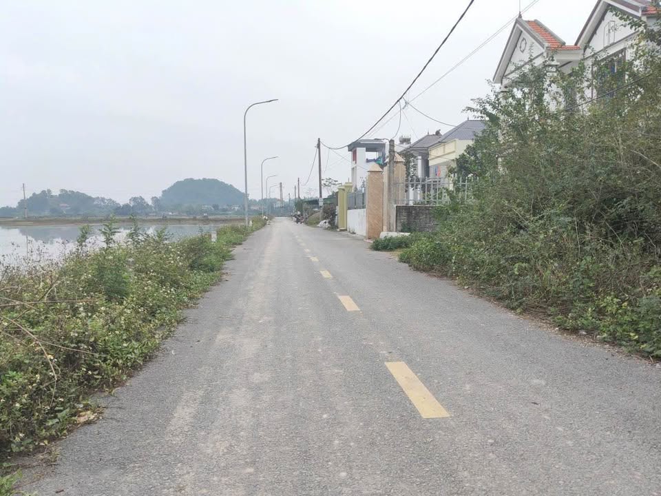 Đất nền Ninh Tảo, Thanh Liêm 200m² giá 1.9 tỷ - Vị trí thoáng mát, dân cư đông đúc!