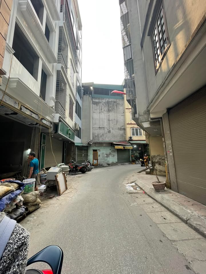 Nhà cấp 4 Phường Bạch Mai 60m² giá 5 tỷ - Sổ đỏ chính chủ, giao dịch ngay!