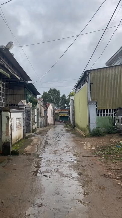 Nhà kiên cố gần Quốc lộ 26, 100m² - Sẵn sàng vào ở ngay!