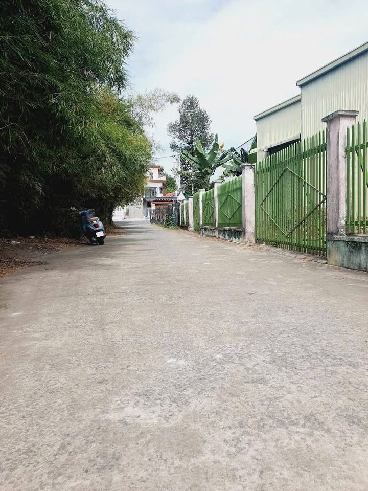 Nhà mặt tiền đường Dx 72, Định Hòa, 100m² giá 1.75 tỷ - Cơ hội đầu tư tuyệt vời!